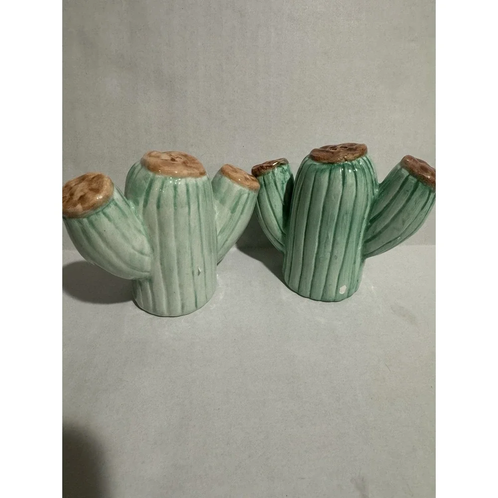 Vintage Desert Saguaro Cactus Salt & Pepper Shakers, 3.5 inch, Green #A111